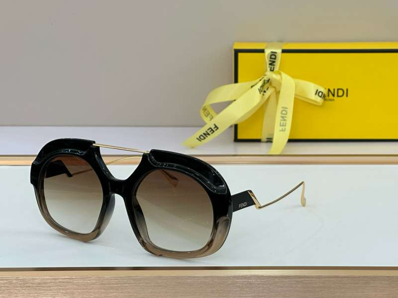 Picture of Fendi Sunglasses _SKUfw55539399fw